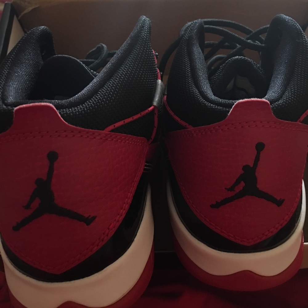 Jordan prime flight GS - Picture 3 of 4